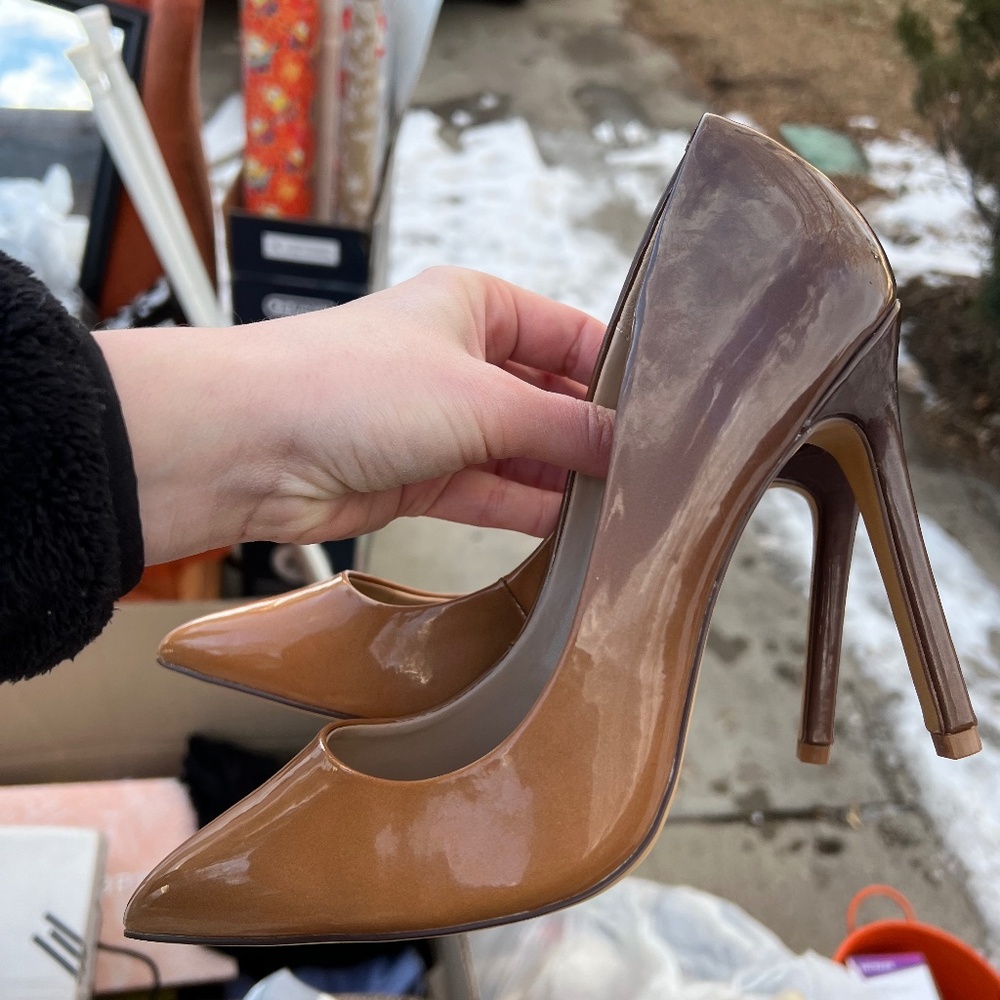 Aldo brown gradient pumps